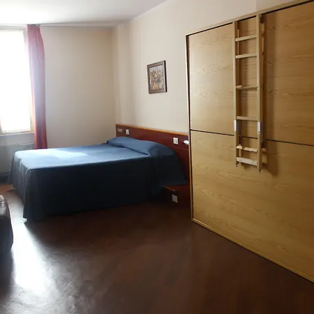 Szálloda New Alexander 3*
