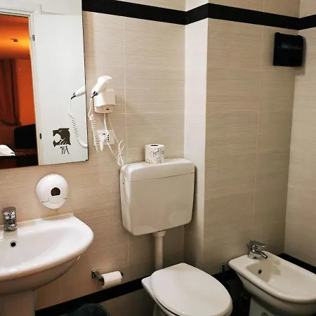 New Alexander Hotel Genoa