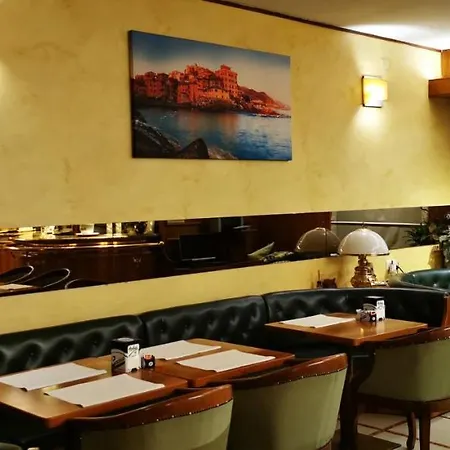 New Alexander Γένοβα