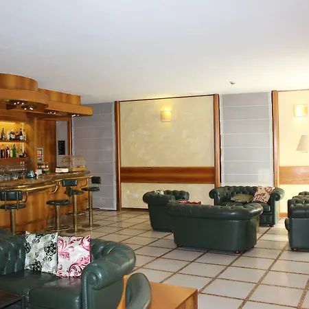 New Alexander Otel Cenova