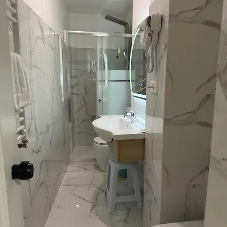 New Alexander Hotel Genoa