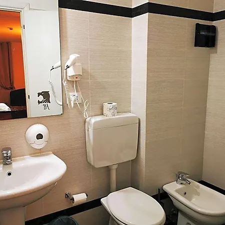 New Alexander Hotel