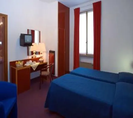 New Alexander Szálloda