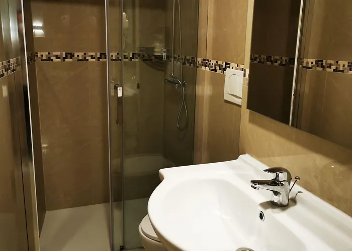 New Alexander Hotel Janov