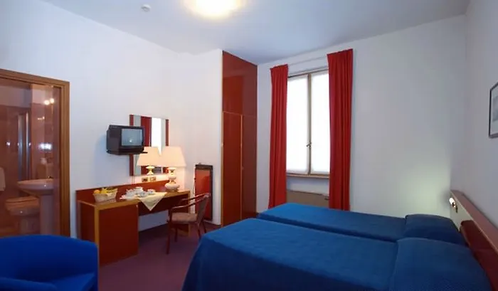 New Alexander Hotel Janov